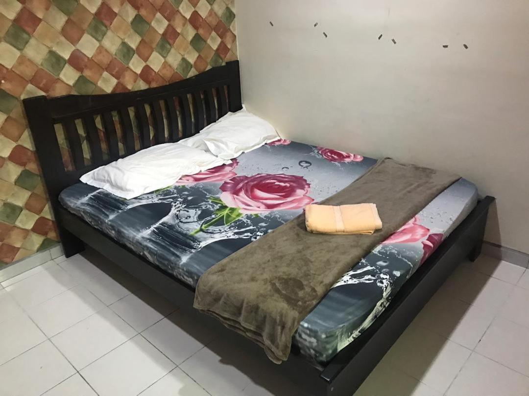 No 96 Nazirin Homestay Lumut Ngoại thất bức ảnh